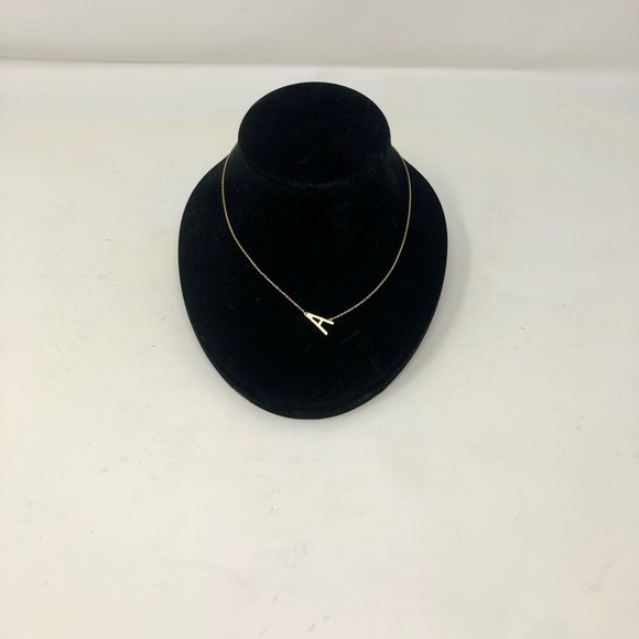 NWOT Initial Floating A Necklace - Picture 2 of 6